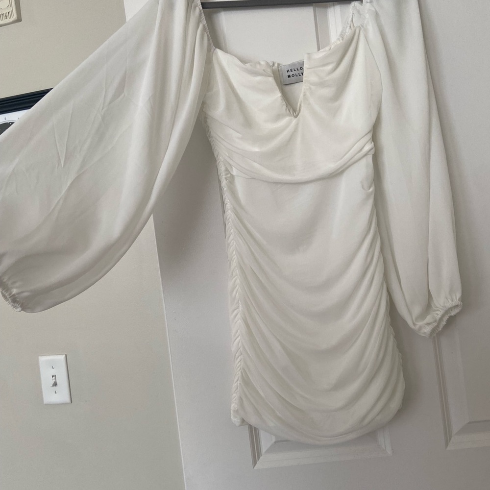 White balloon sleeve mini dress